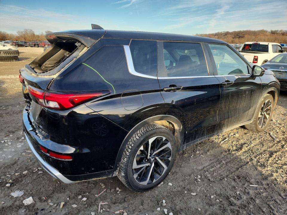 2022 Mitsubishi Outlander se