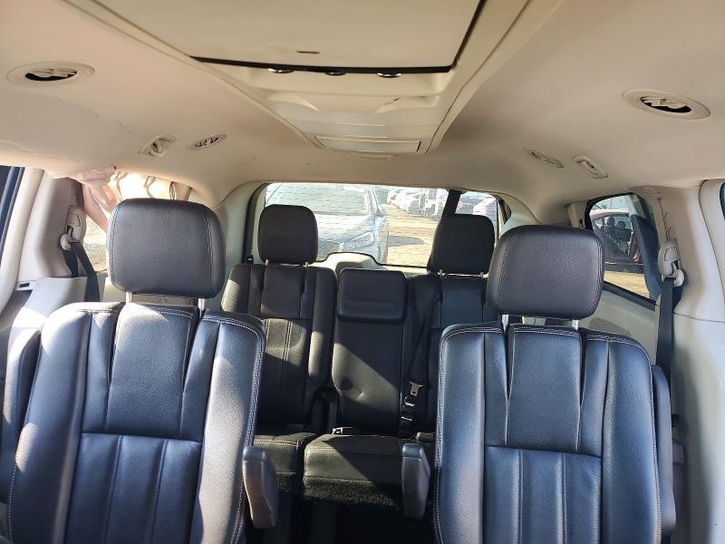 2013 Chrysler Town & Country Touring