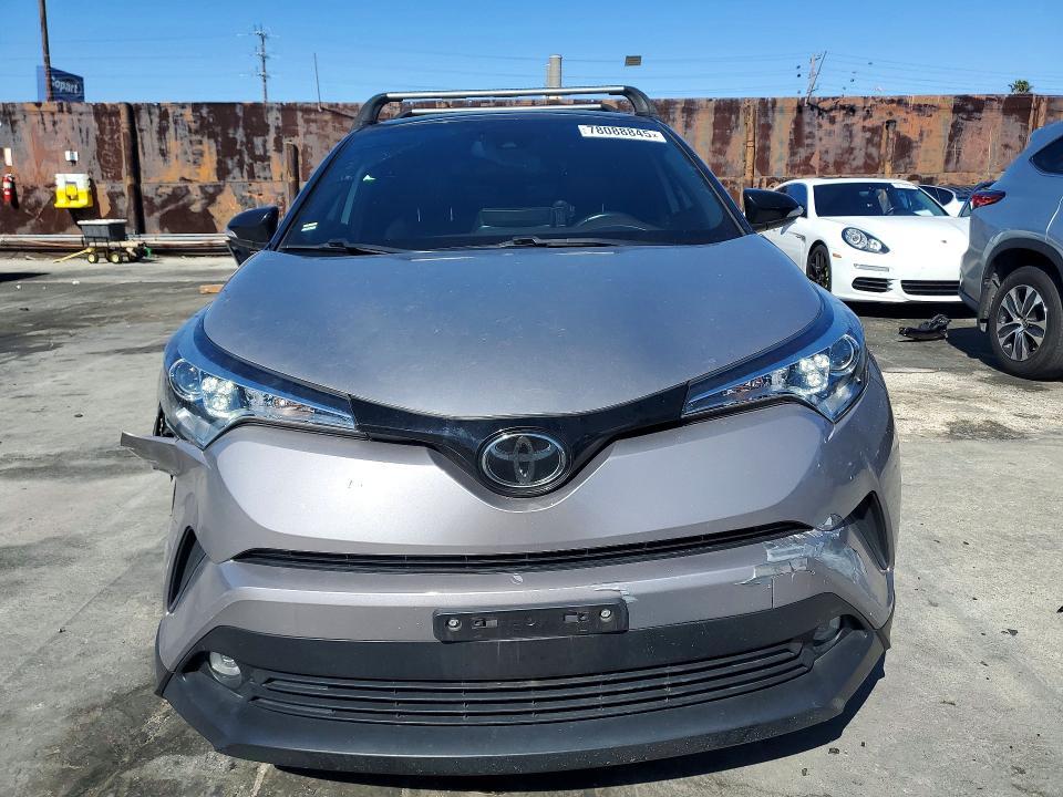 2019 Toyota C-hr xle