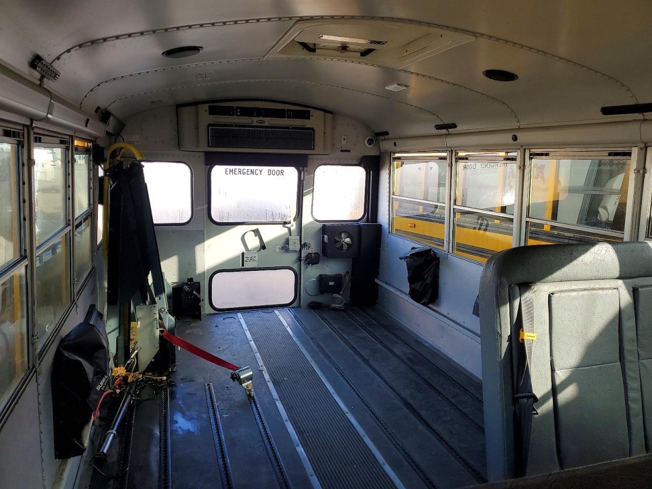 2010 Chevrolet 2010 Thomas Minotour G3500-School Bus