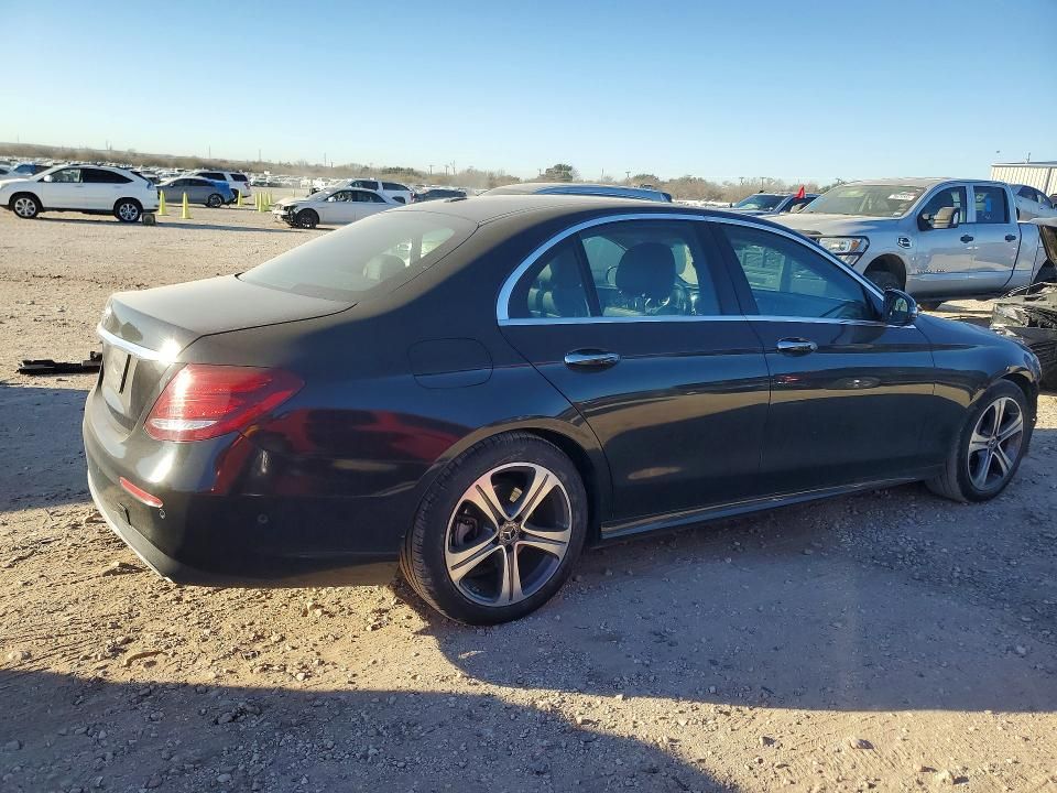 2017 Mercedes-Benz E 300