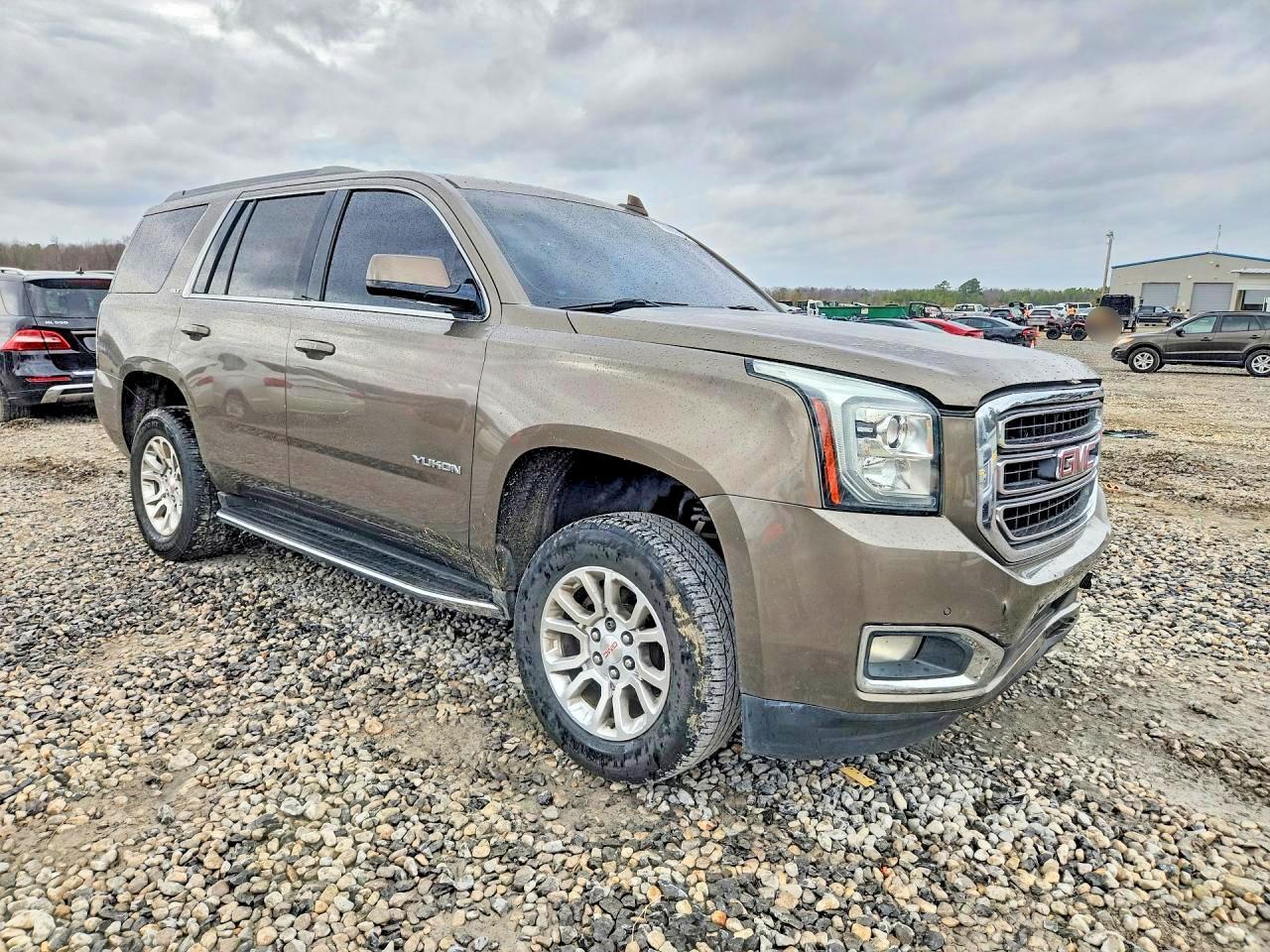 2016 GMC Yukon slt