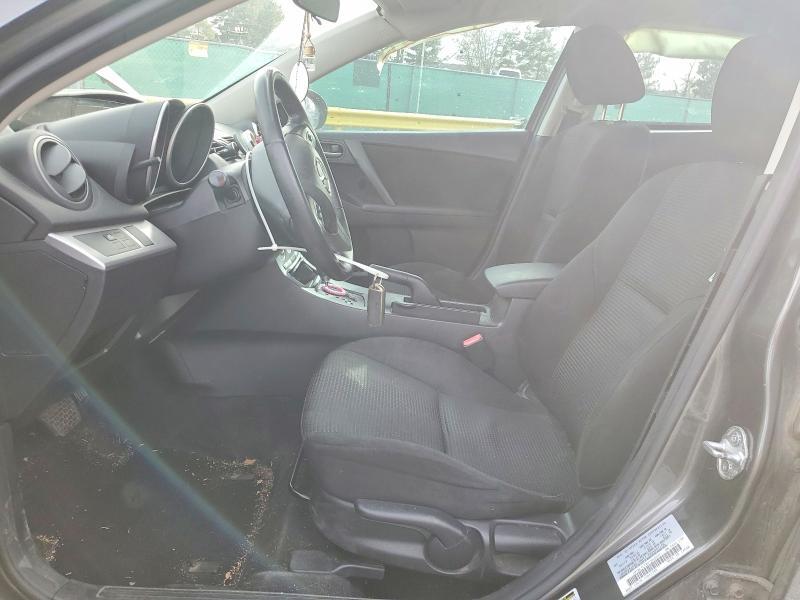 2013 Mazda 3 I