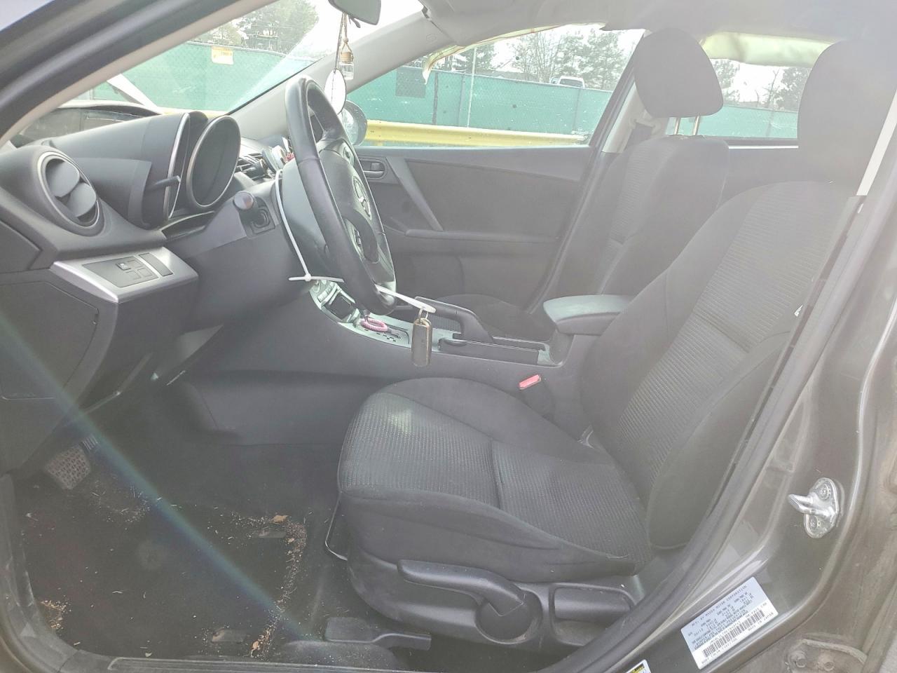 2013 Mazda 3 I