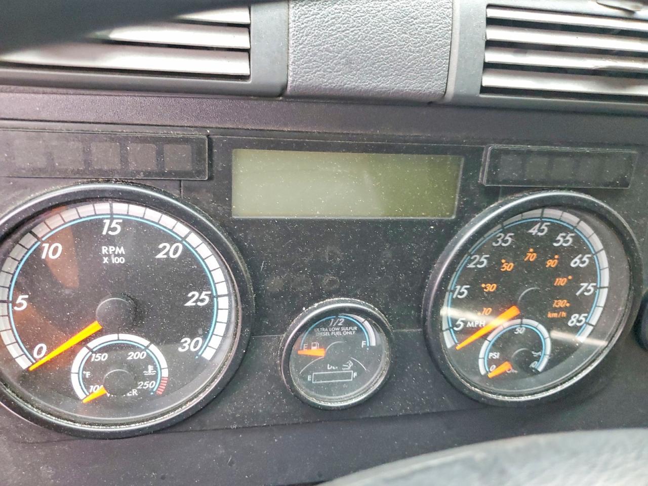 2016 Freightliner Cascadia 125
