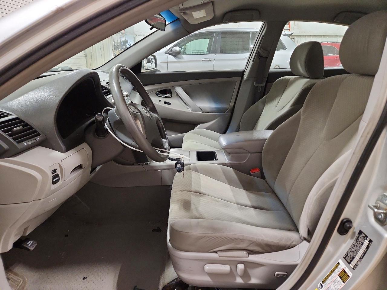 2008 Toyota Camry le