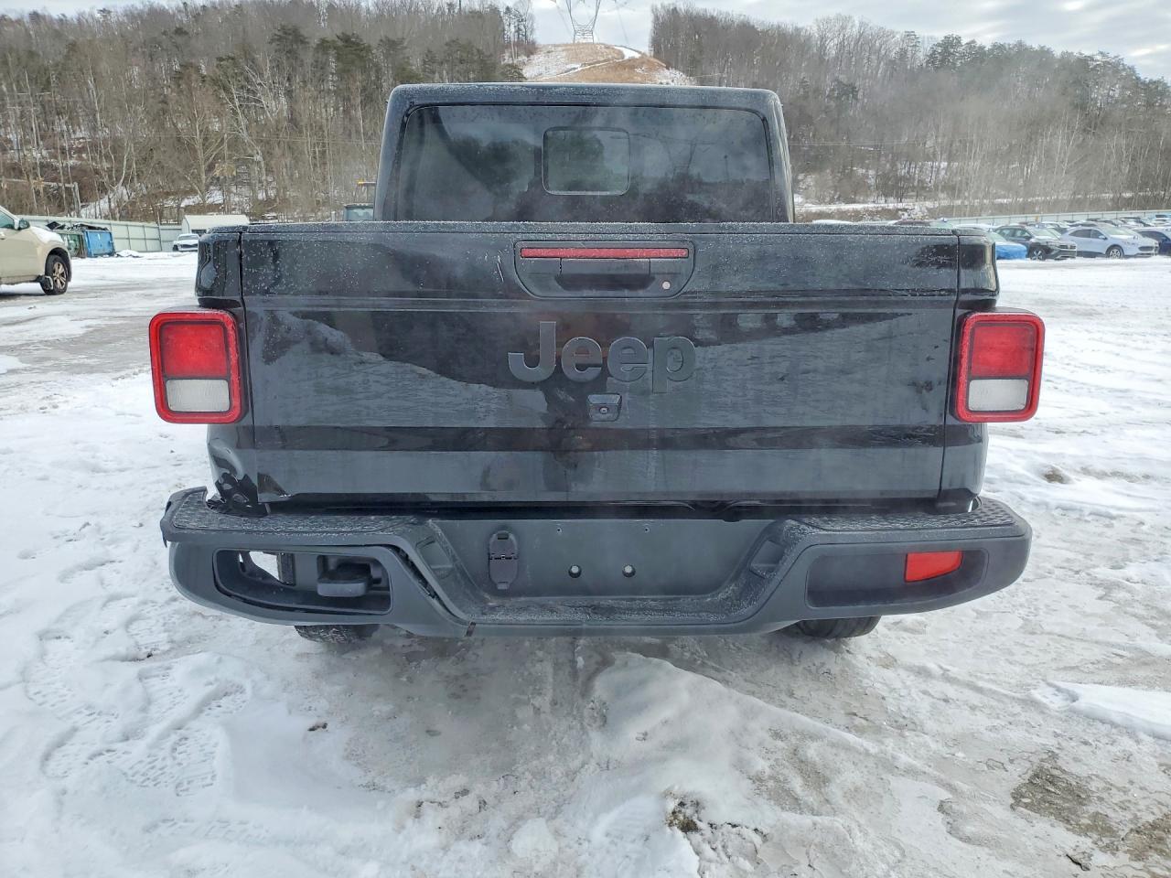 2025 Jeep Gladiator Sport