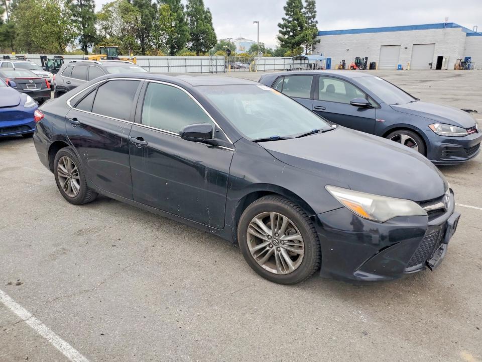 2017 Toyota Camry le