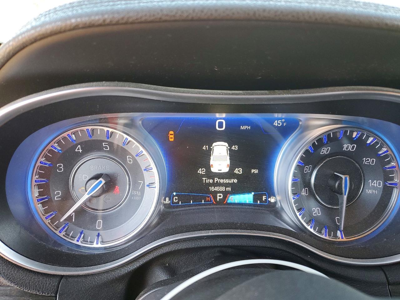 2016 Chrysler 300 Limited