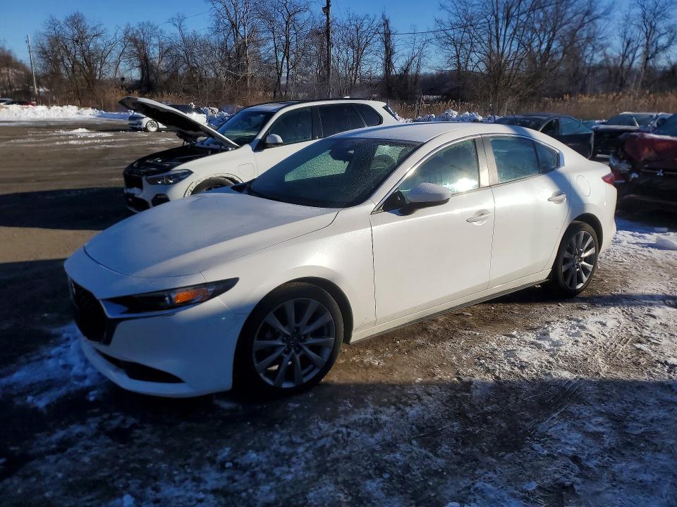 2022 Mazda 3 Select