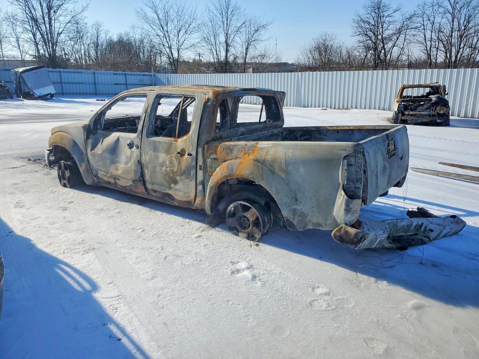 2006 Nissan Frontier Crew cab le