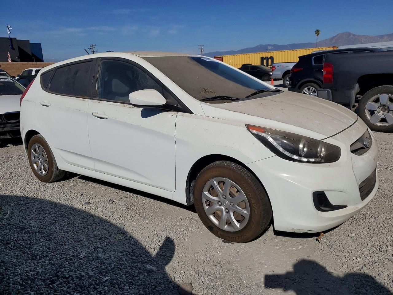 2012 Hyundai Accent gls