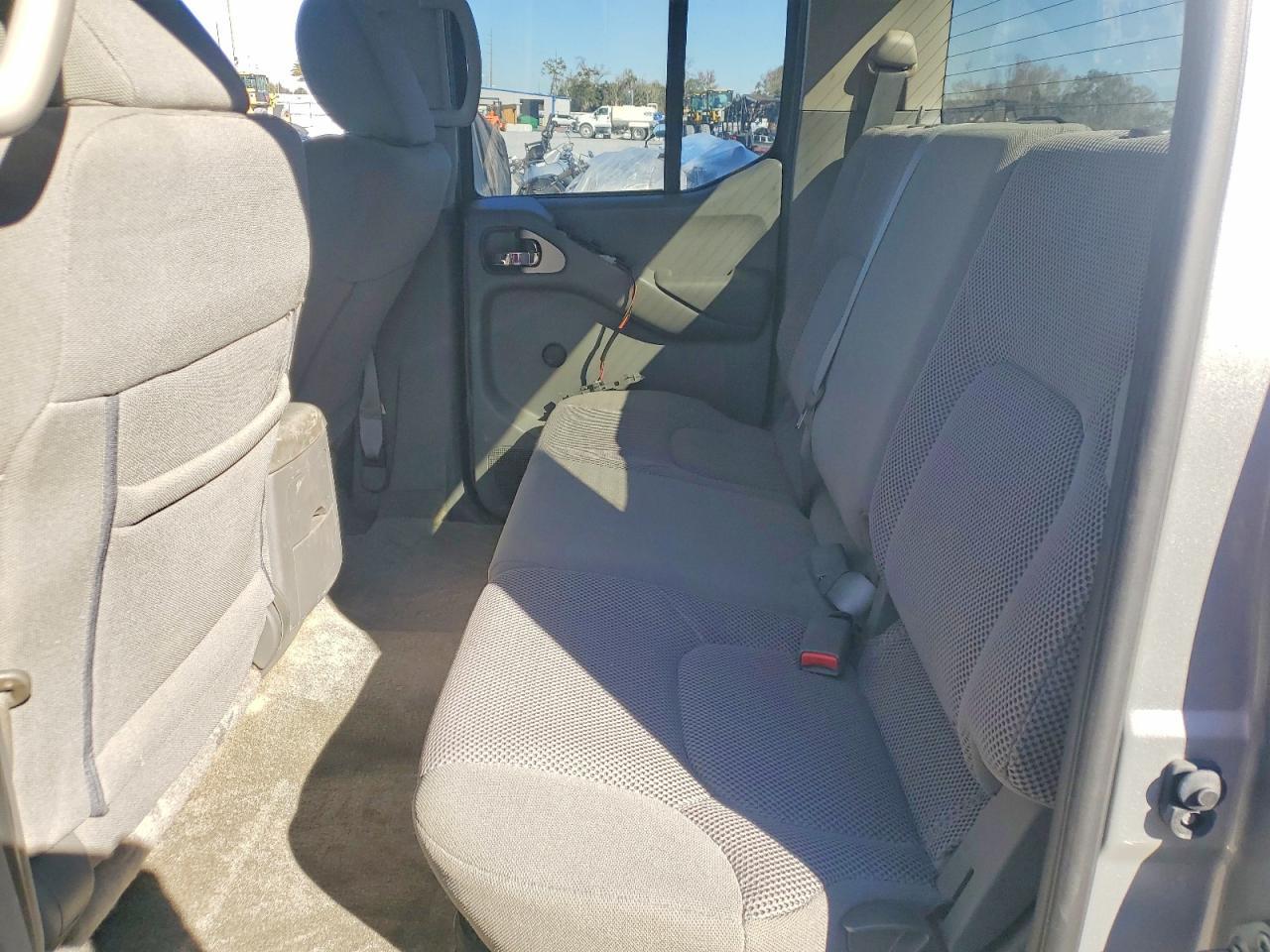 2018 Nissan Frontier s