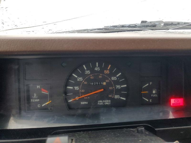 1984 Toyota Pickup Commercial / Camper RN55
