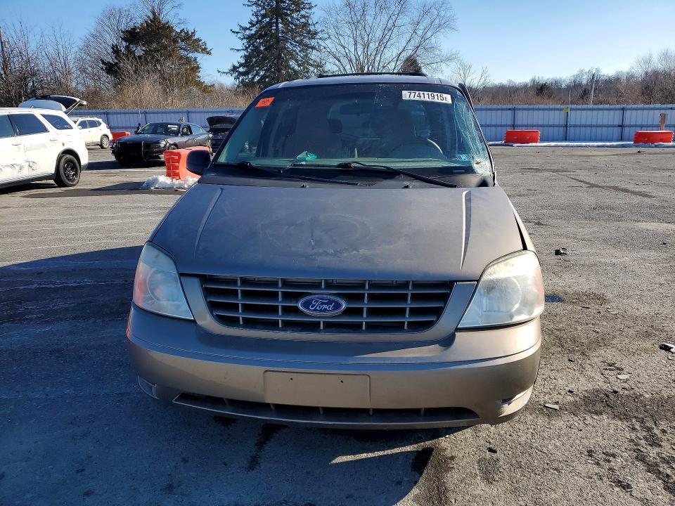 2005 Ford Freestar se