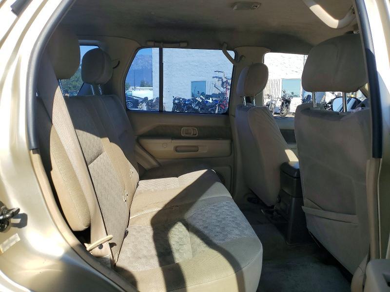 1997 Nissan Pathfinder xe