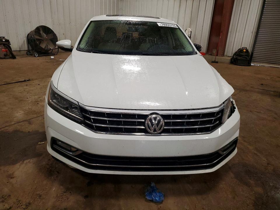 2016 Volkswagen Passat se