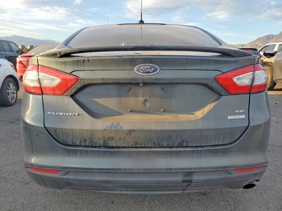 2015 Ford Fusion se
