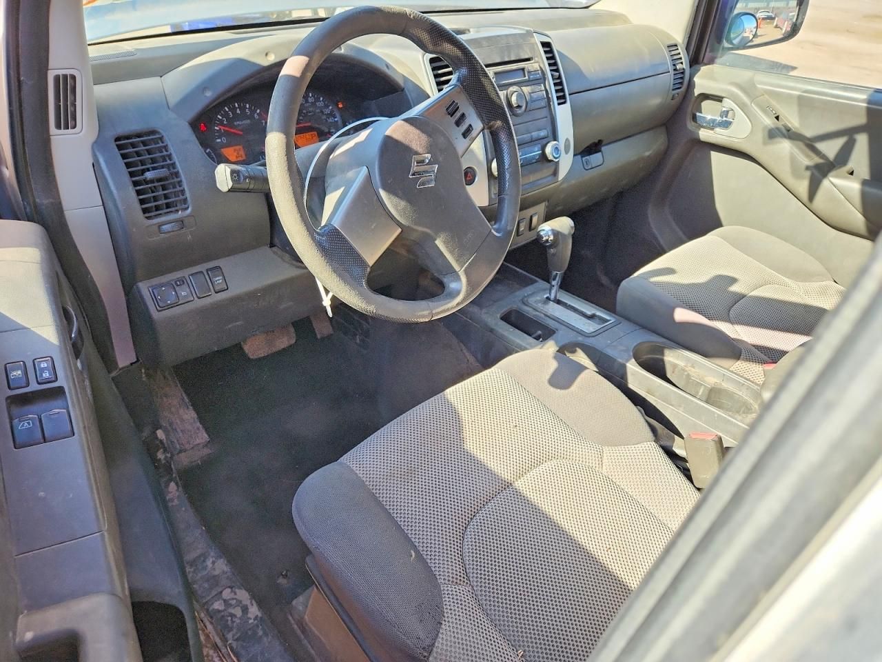 2010 Suzuki Equator Sport