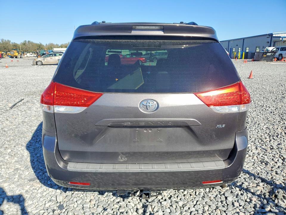 2011 Toyota Sienna XLE 8-Passenger