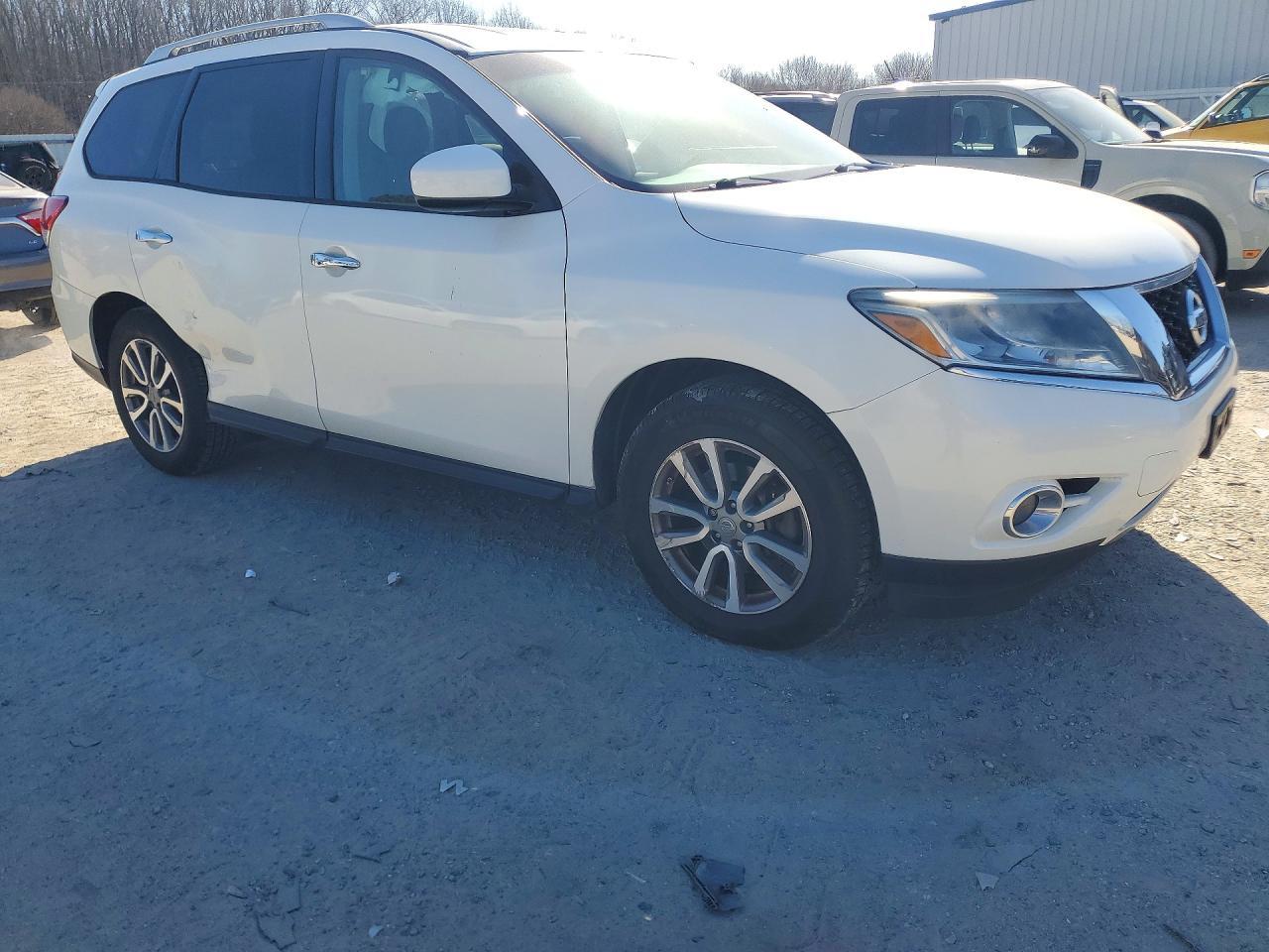 2015 Nissan Pathfinder s