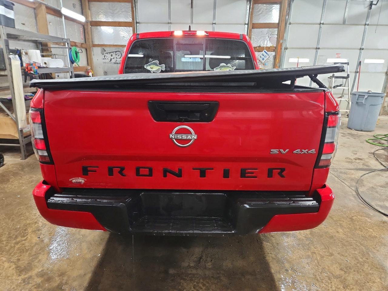 2022 Nissan Frontier s
