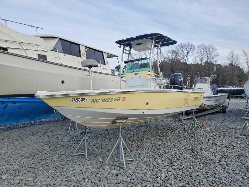 2000 Robalo 2100 Bay W/150 HP