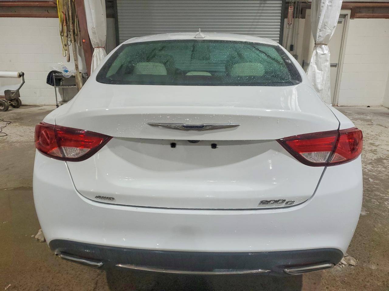 2015 Chrysler 200 c