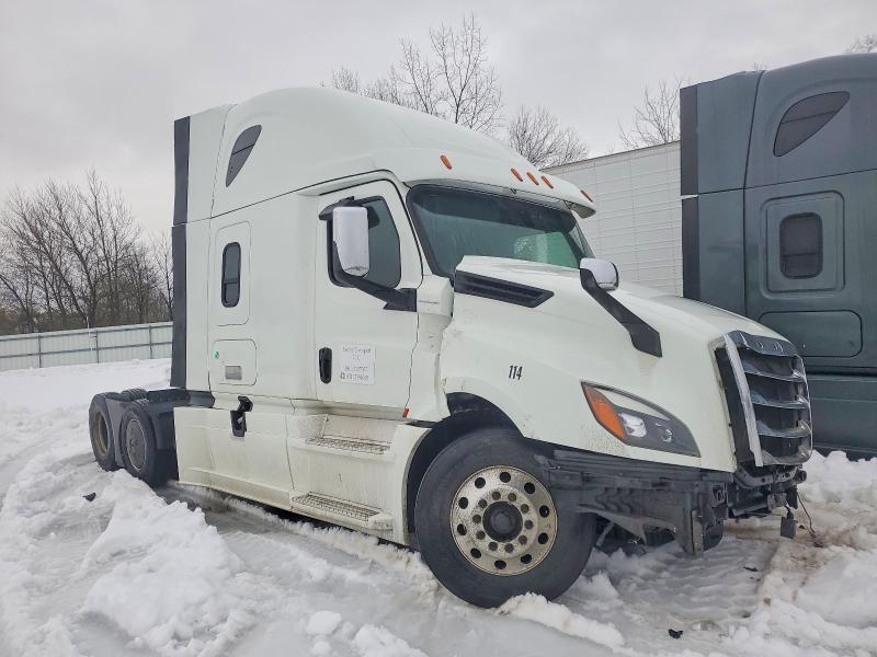 2020 Freigliner 2020 Freightliner Cascadia 125 Semi Truck