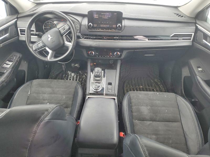 2023 Mitsubishi Outlander se