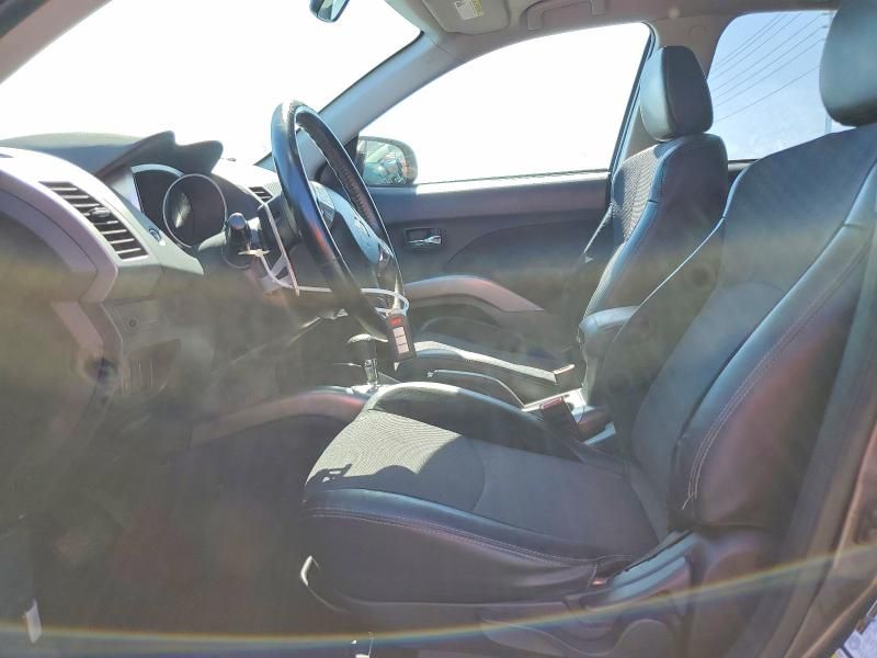 2010 Mitsubishi Outlander se