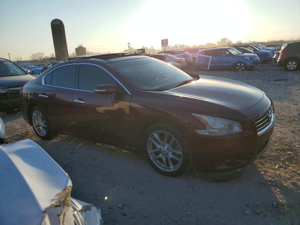 2010 Nissan Maxima s
