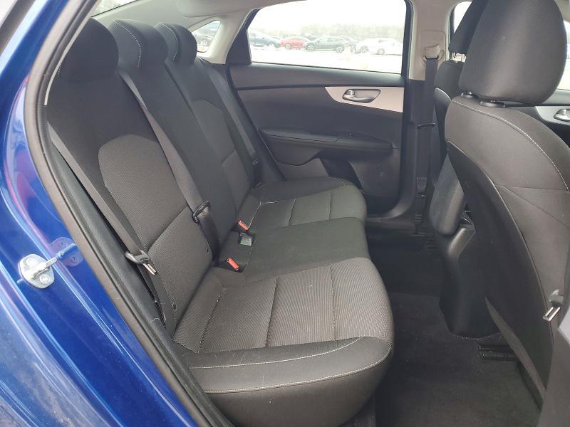 2024 KIA Forte lx