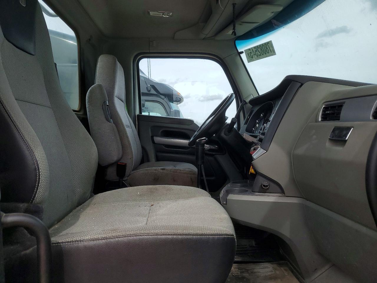 2020 Kenworth T880 Semi Truck