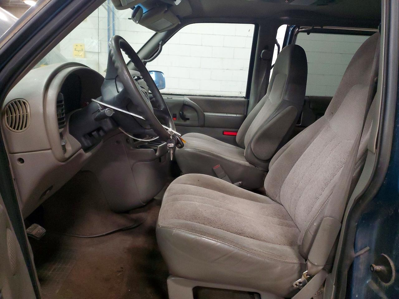 2000 Chevrolet Astro