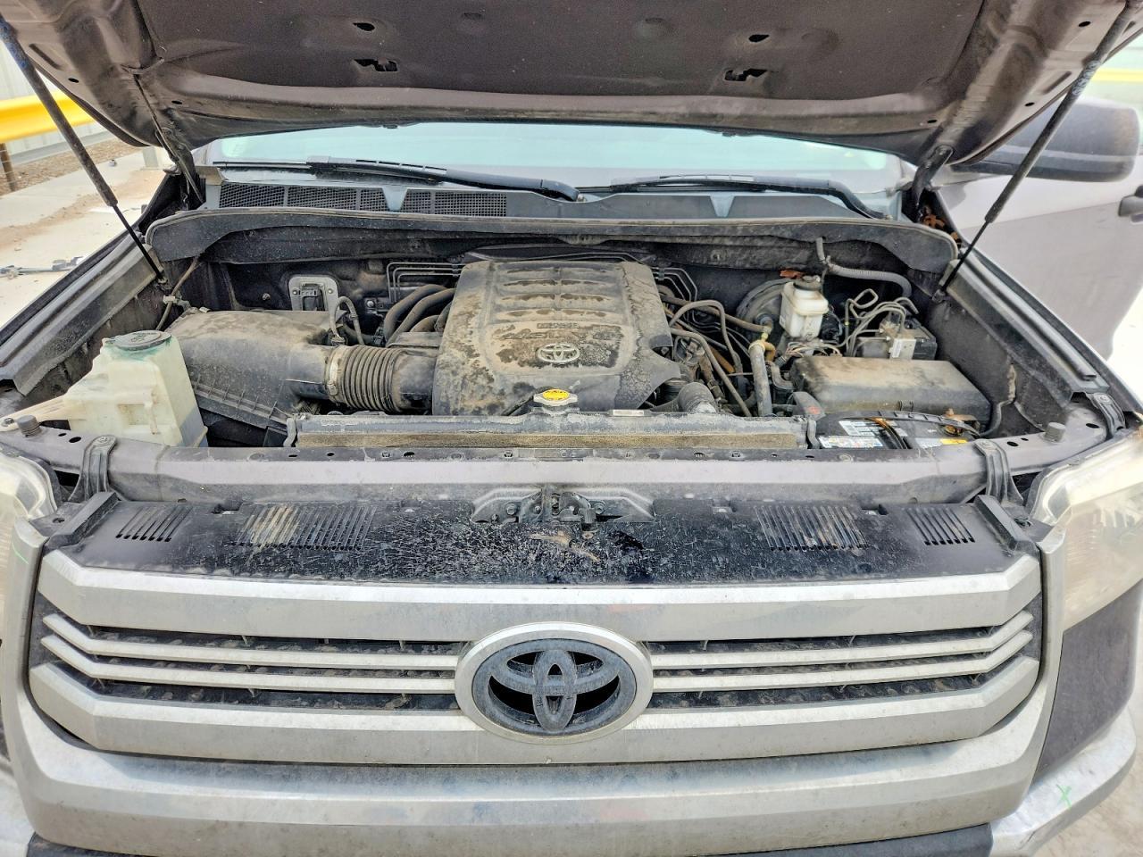 2017 Toyota Tundra Double cab sr