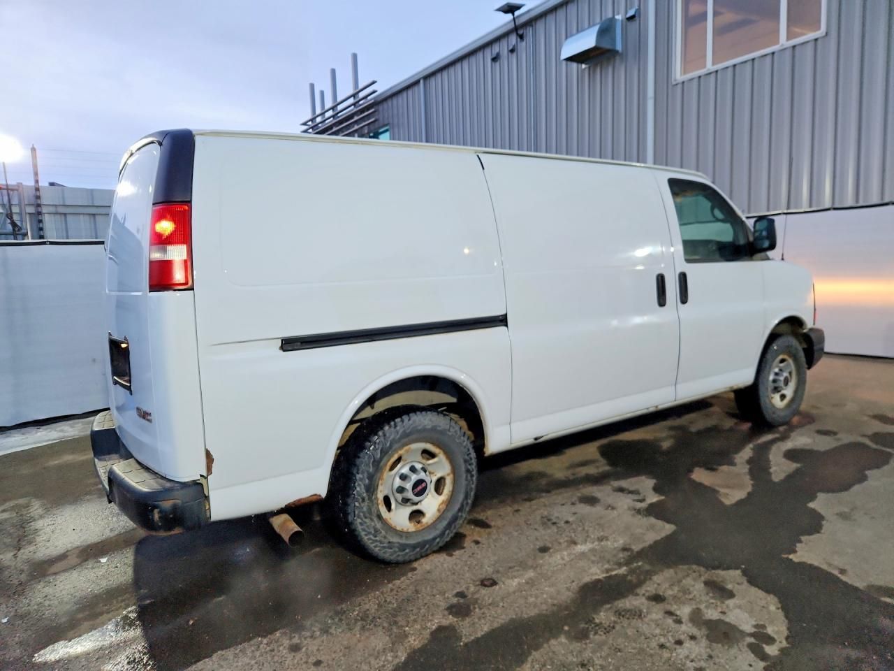 2013 GMC Savana G3500