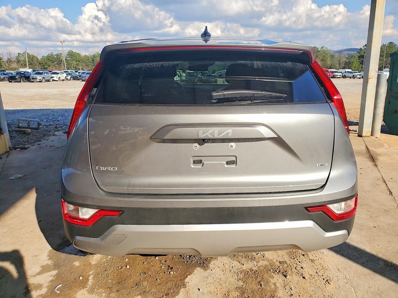 2026 KIA Niro lx
