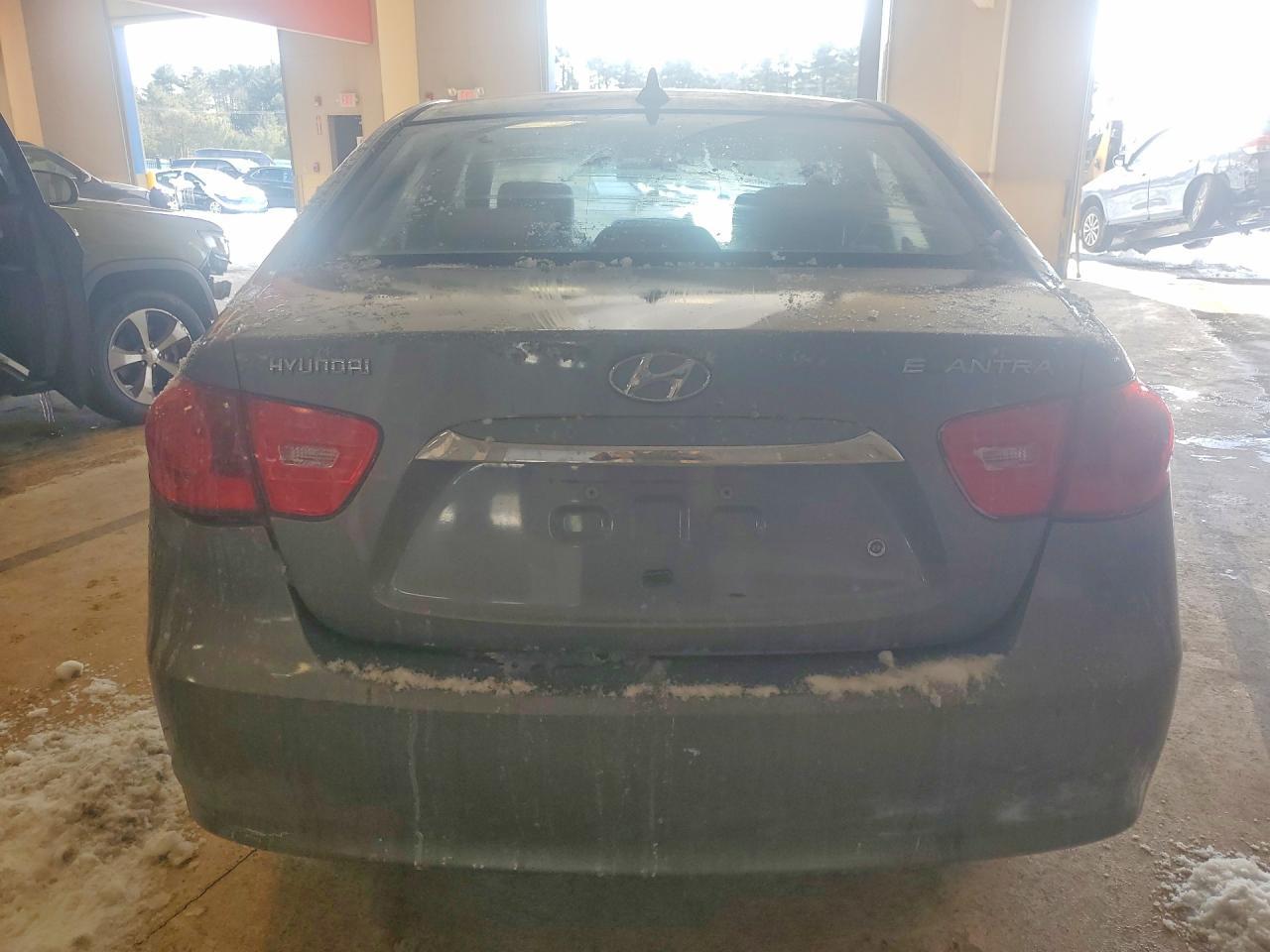 2010 Hyundai Elantra Blue