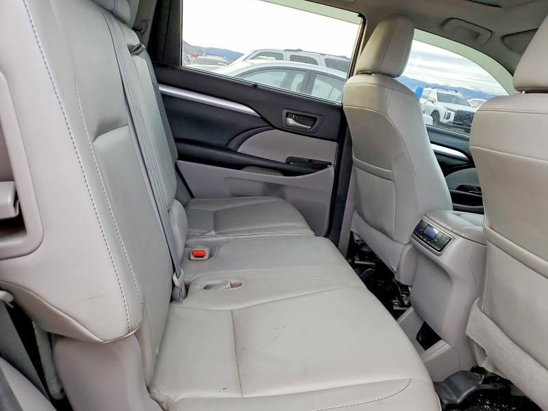 2015 Toyota Highlander xle