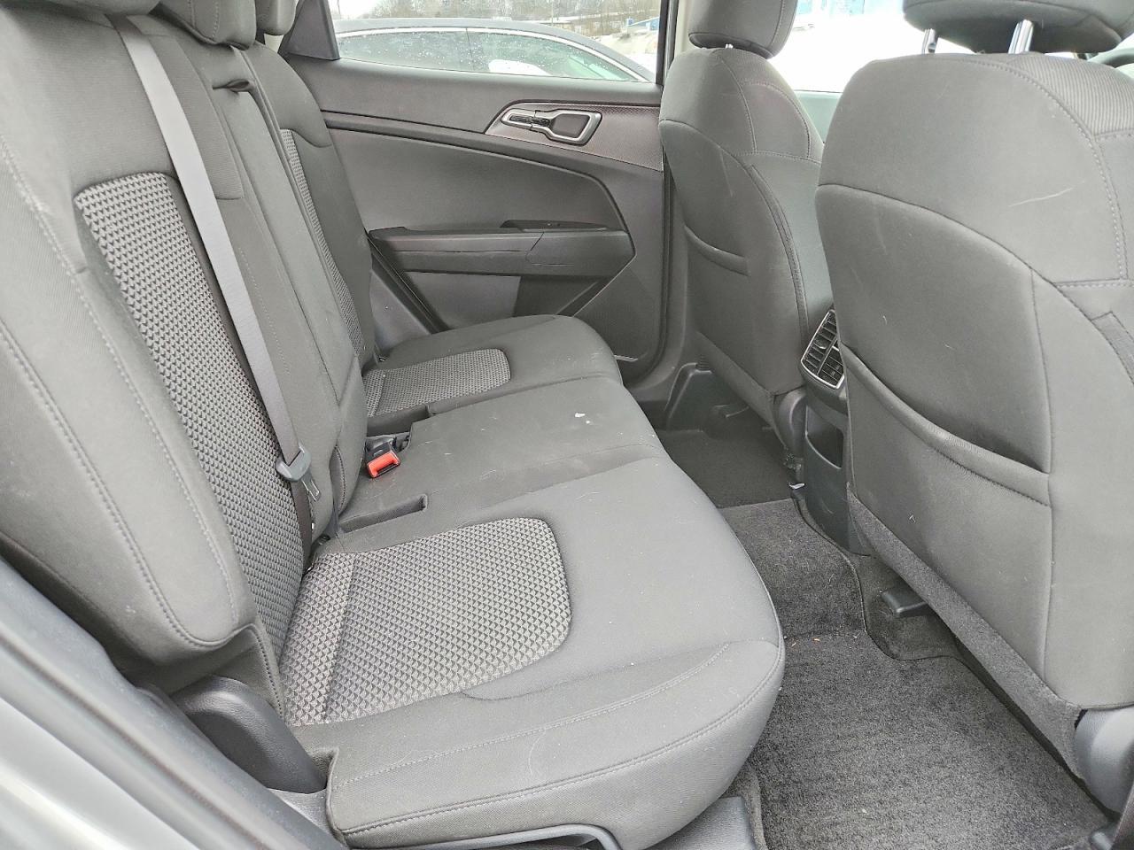 2025 KIA Sportage lx