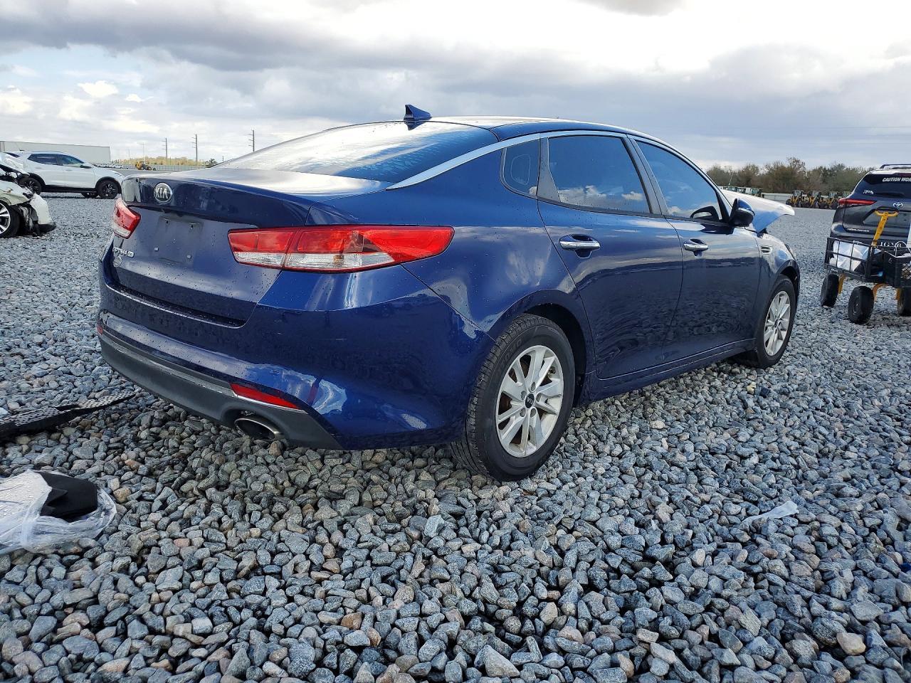 2017 KIA Optima lx
