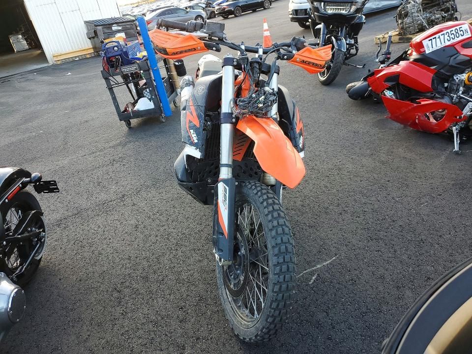 2021 KTM 890 Adventure R