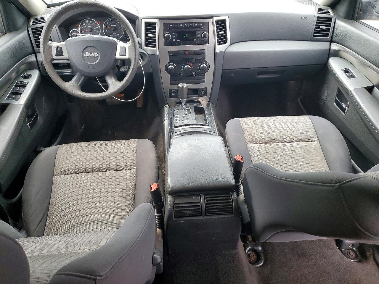 2010 Jeep Grand Cherokee Laredo