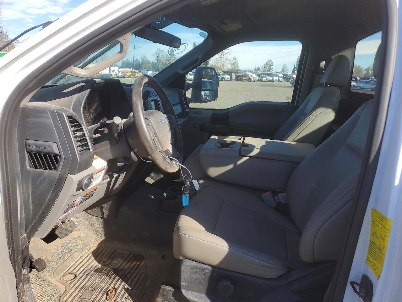 2019 Ford F550 Bucket Truck