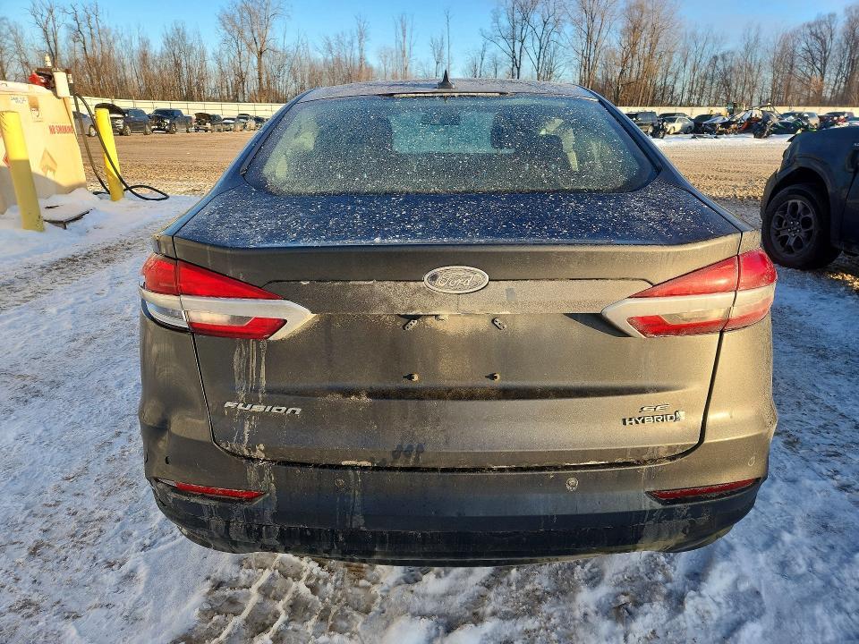2019 Ford Fusion se