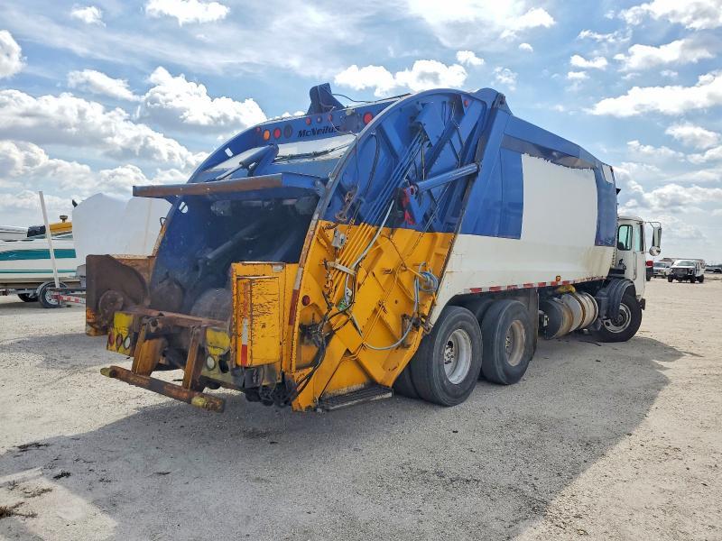 2010 Autocar Llc 2010 Autocar Xpeditor Refuse Truck