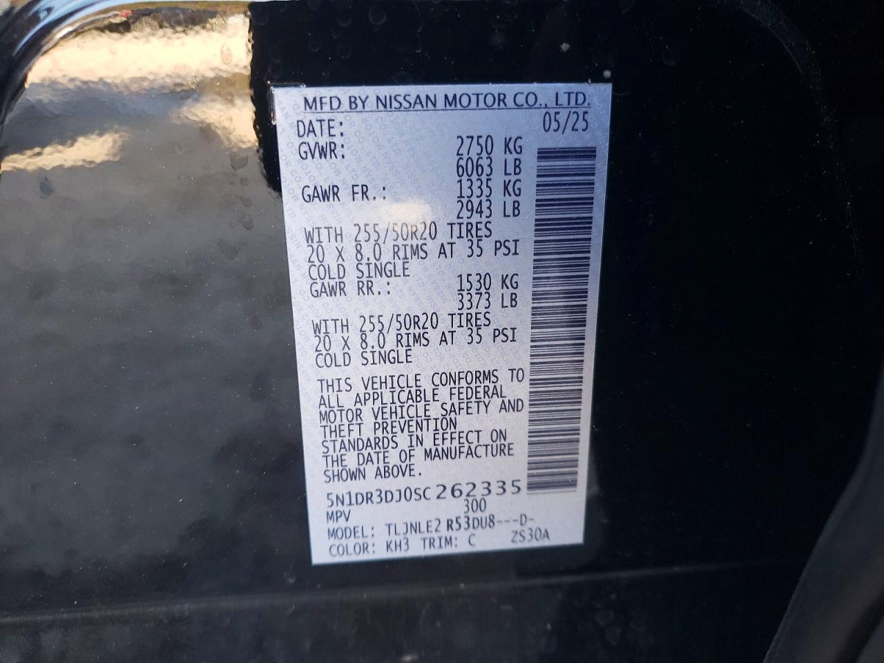 2025 Nissan Pathfinder Platinum