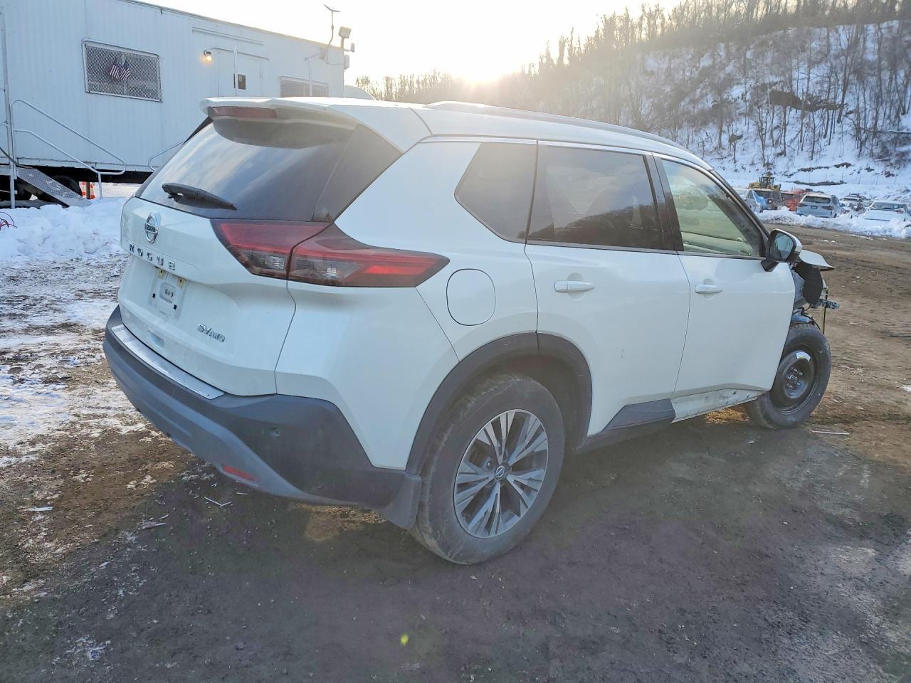 2021 Nissan Rogue sv