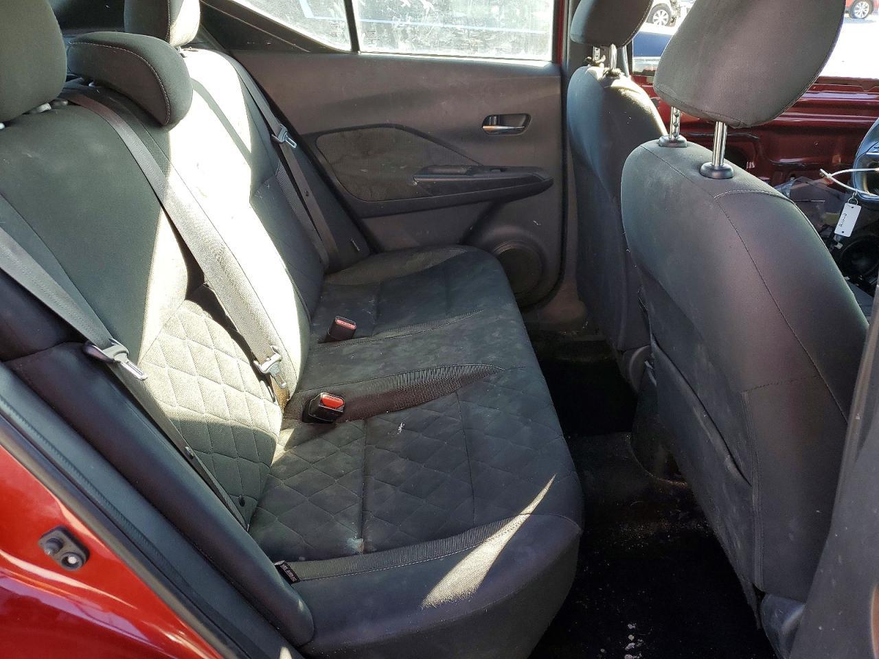 2020 Nissan Kicks sv